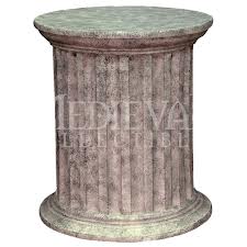 pedestal.jpg pedestal.jpg