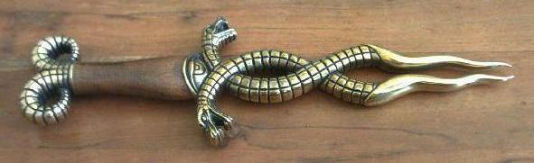 Snake_Dagger.jpeg Snake_Dagger.jpeg