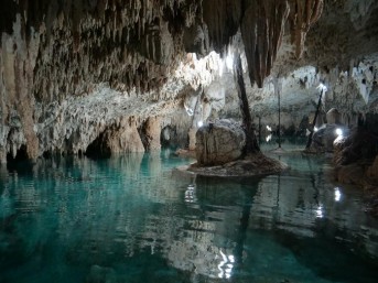 Underground_River_6.jpg Underground_River_6.jpg