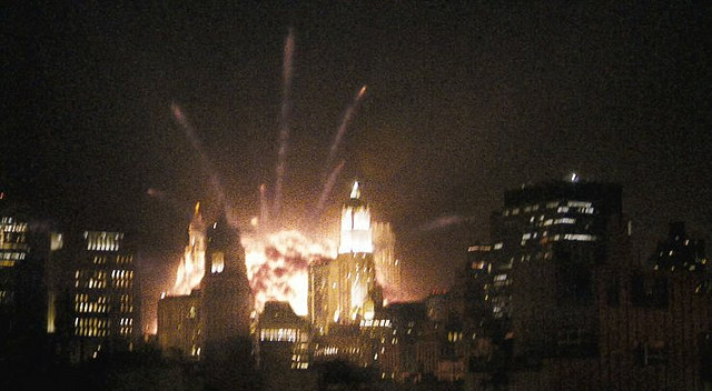 Cloverfield_Explosion.jpg Cloverfield_Explosion.jpg