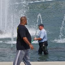 Broke_Back_Fountain Broke_Back_Fountain