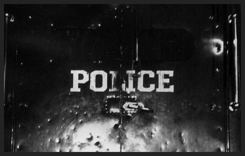 Cops_Small.png Cops_Small.png