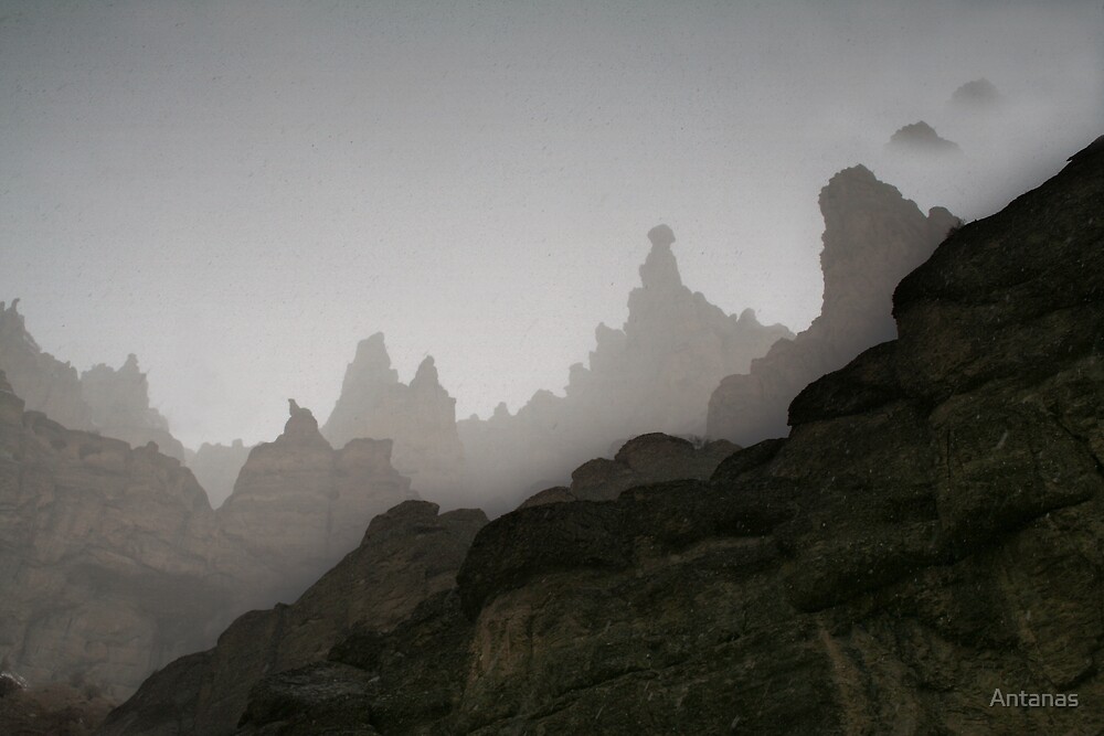 Raurin Mountains