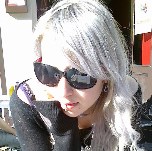 Frau_D