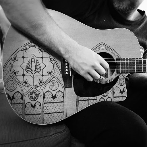 guitarzan_jared